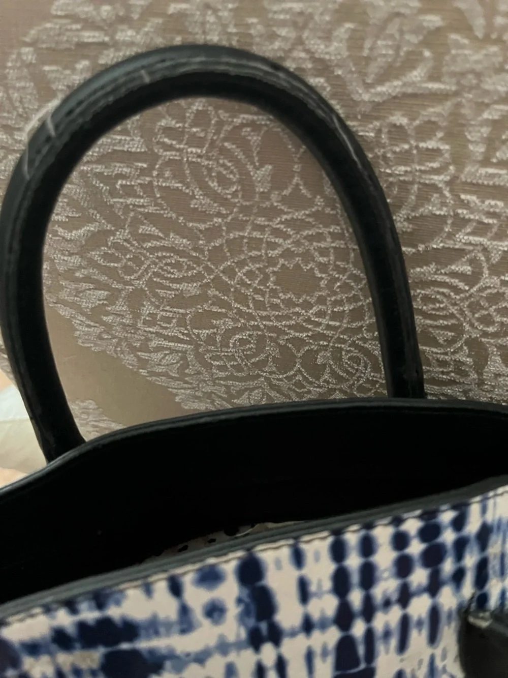 Betsey Johnson Blue & White Patterned Women’s Tote Bag - Picture 7 of 7